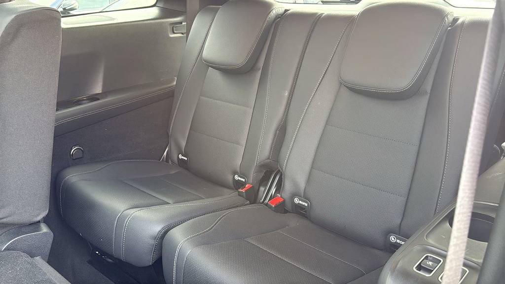 Certified 2025 Mercedes-Benz GLS 450 4MATIC image 27