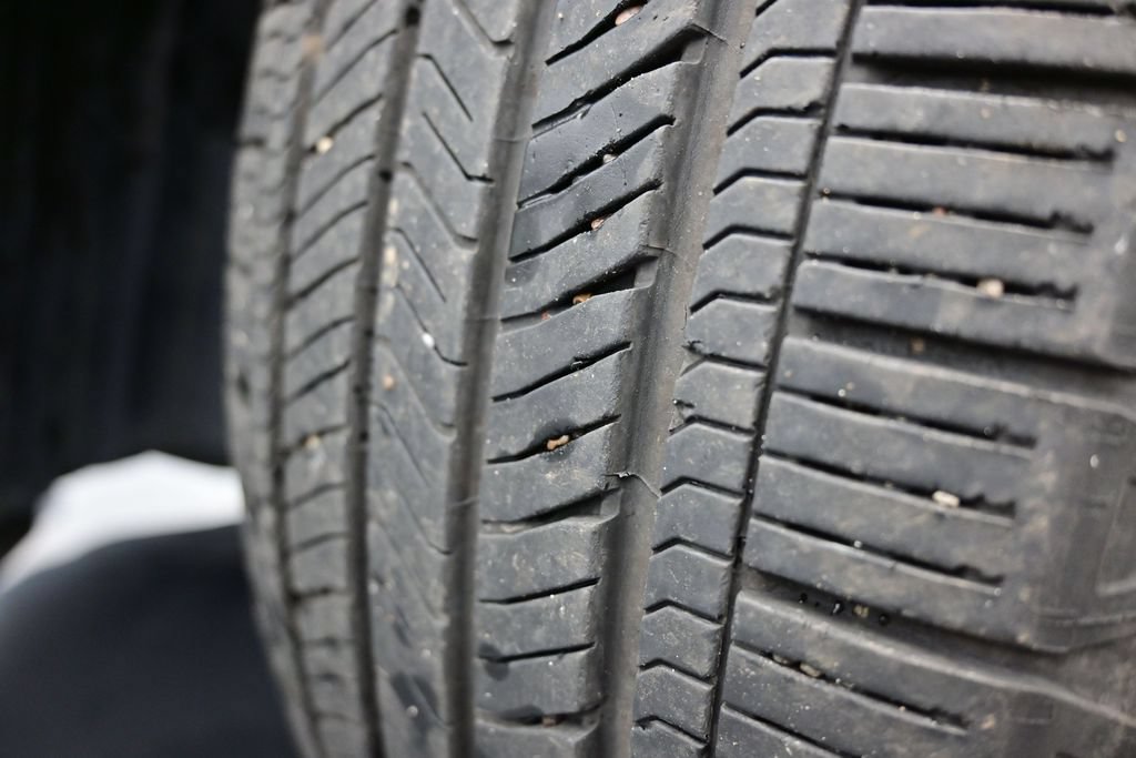 Used 2025 Honda Pilot EX-L image 17