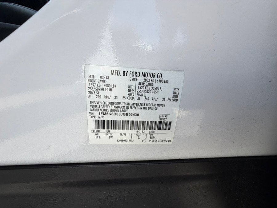 Used 2018 Ford Explorer XLT w/ Equipment Group 202A AWD/4WD image 16