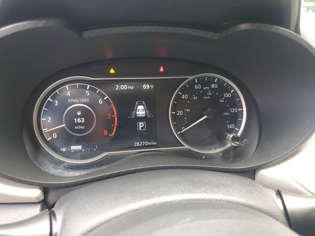 Used 2022 Nissan Versa SV FWD image 21