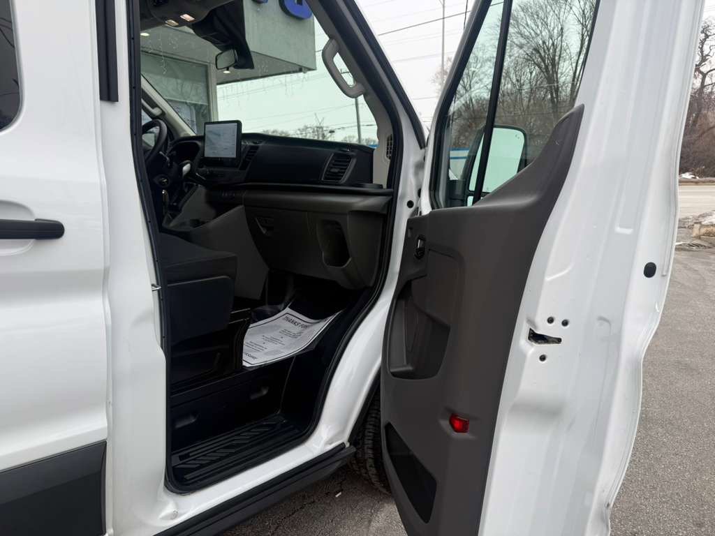 Used 2022 Ford Transit 350 XLT image 36