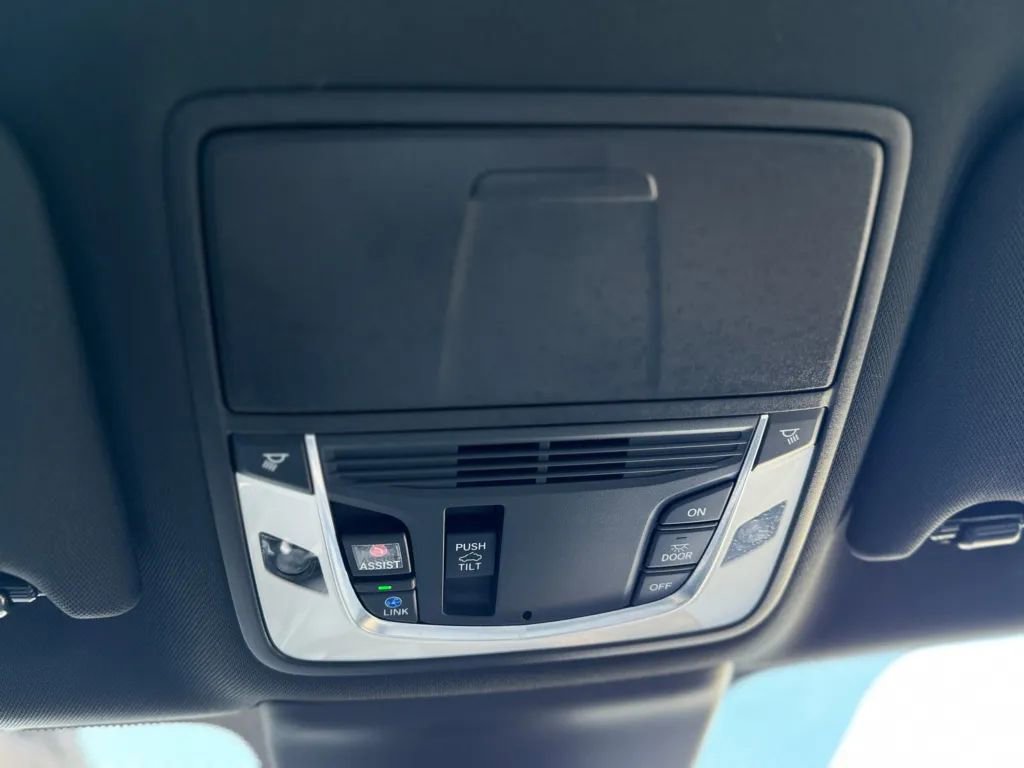 Used 2023 Acura TLX Type S image 35