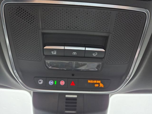 Used 2024 Chevrolet Traverse RS w/ LPO, Floor Liner Package AWD/4WD image 31