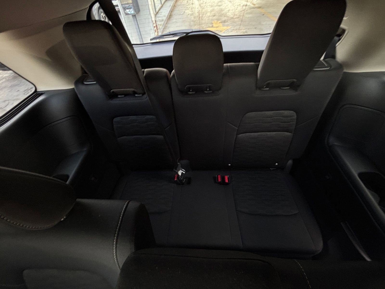 Used 2025 Nissan Pathfinder SV image 36