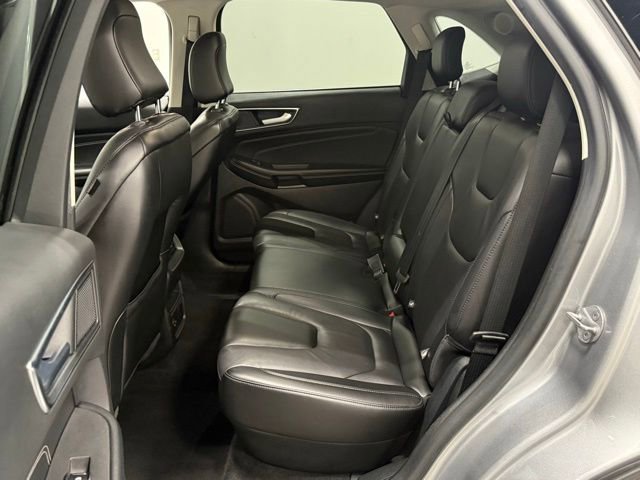 Certified 2022 Ford Edge Titanium AWD/4WD image 31