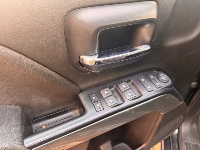 Used 2019 Chevrolet Silverado 1500 LT AWD/4WD image 13