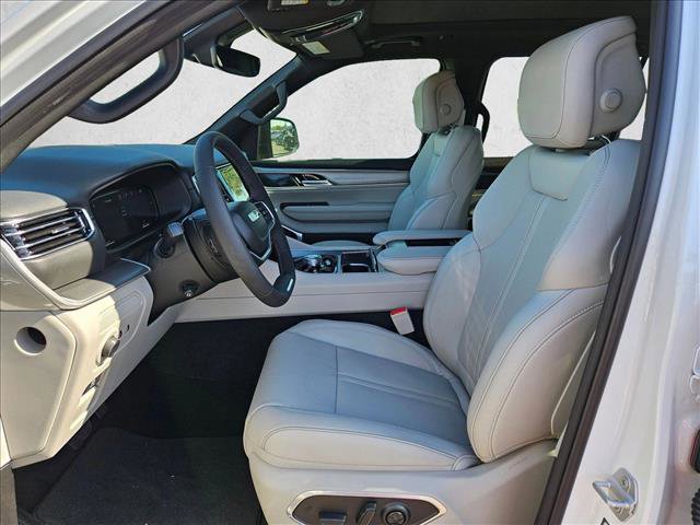 New 2026 Jeep Grand Wagoneer 2WD video 4