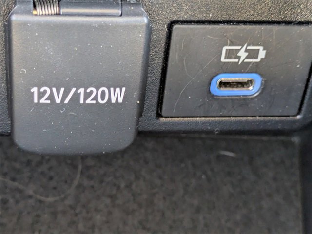 Used 2022 Toyota Corolla LE image 24