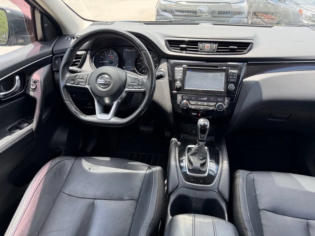 Used 2018 Nissan Rogue Sport SL w/ SL Premium Package FWD image 19