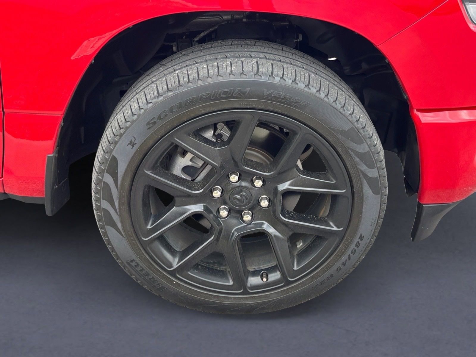 Used 2023 RAM 1500 Laramie AWD/4WD image 3