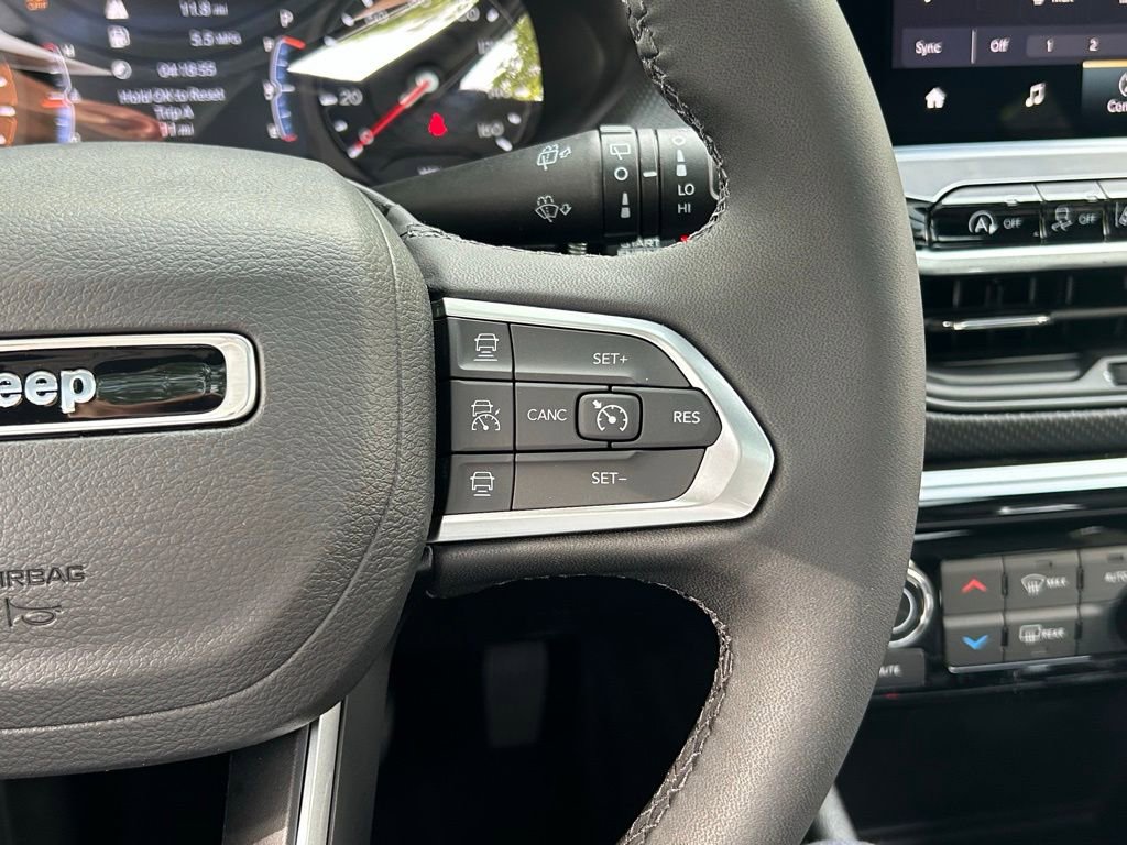 New 2025 Jeep Compass Limited w/ Sun & Sound Group AWD/4WD image 44