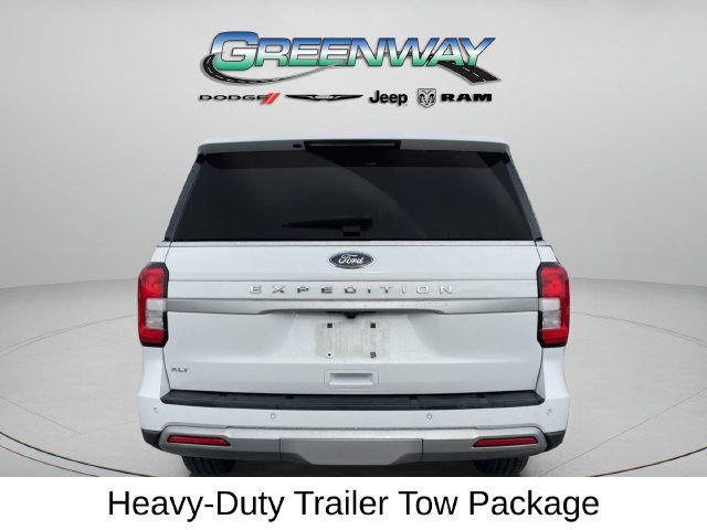 Used 2024 Ford Expedition XLT AWD/4WD image 4