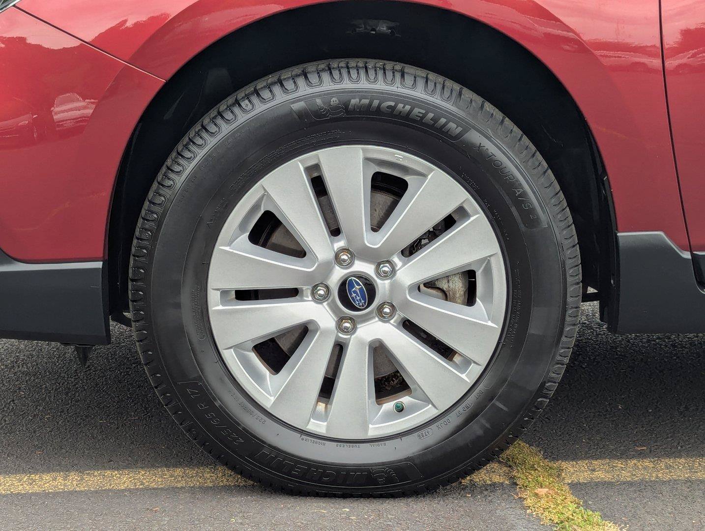 Used 2019 Subaru Outback 2.5i AWD/4WD image 33