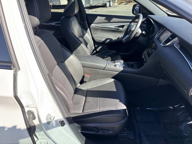 Used 2023 INFINITI QX50 Sport image 9