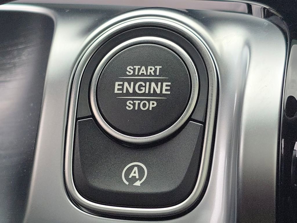 New 2026 Mercedes-Benz GLB 250 4MATIC image 34