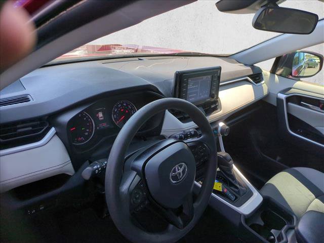 Used 2021 Toyota RAV4 XLE image 11