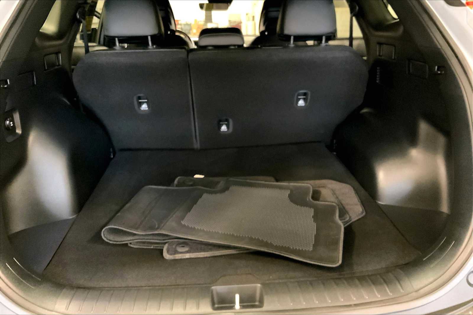 Used 2024 Kia Sportage X-Line w/ X-Line Premium Package image 35