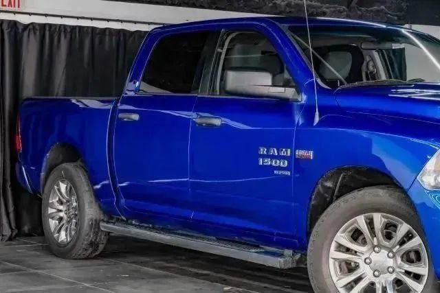 Used 2019 RAM 1500 Express w/ Express Value Package AWD/4WD image 6