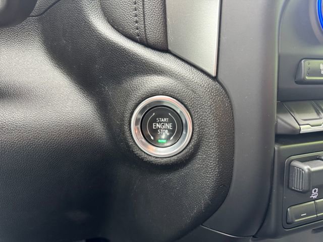Used 2019 Chevrolet Silverado 1500 LT AWD/4WD image 16