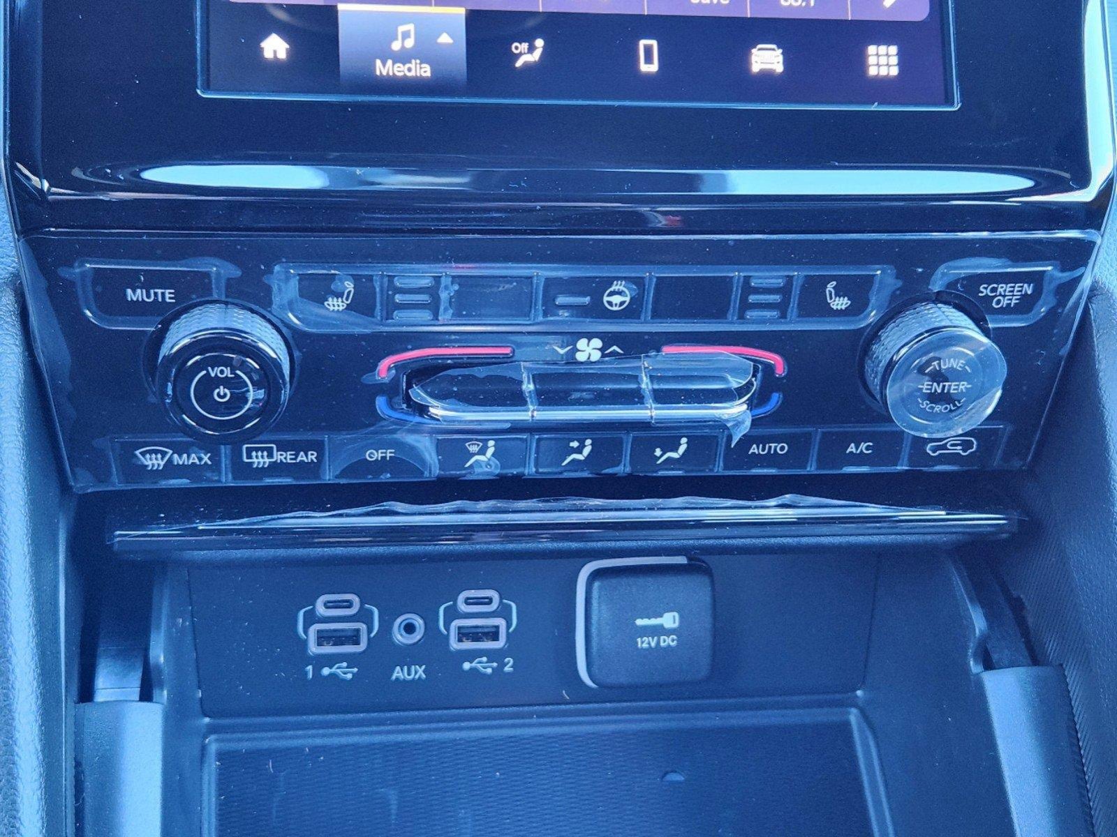 New 2025 Jeep Grand Cherokee Altitude image 28