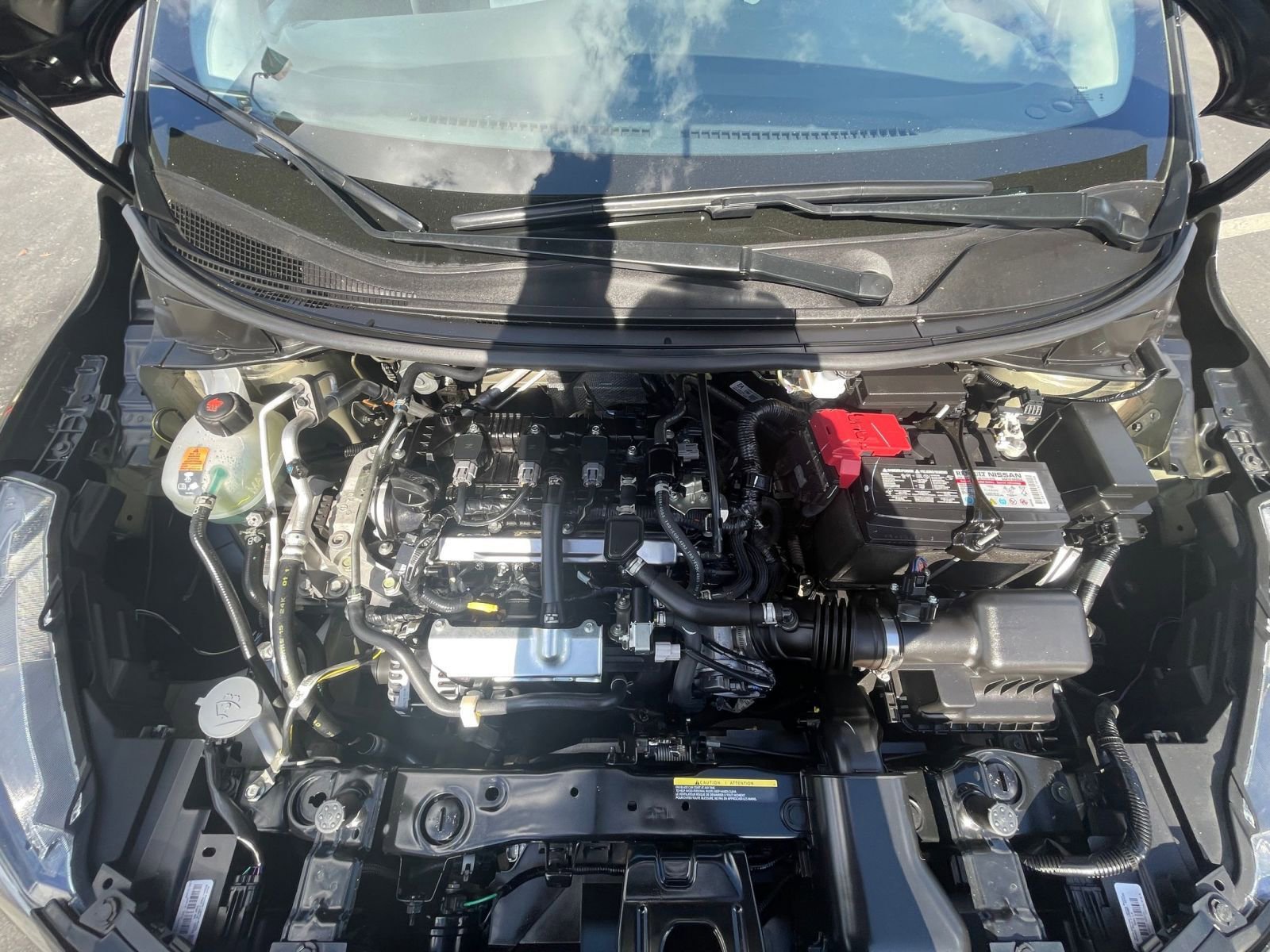 Used 2025 Nissan Versa SV image 30