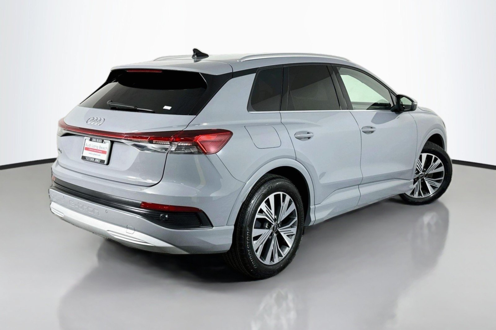 Used 2024 Audi Q4 e-tron Premium w/ Convenience Package RWD image 14