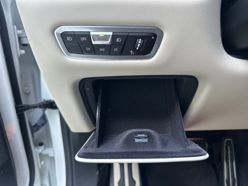 Used 2021 BMW X5 M50i image 53