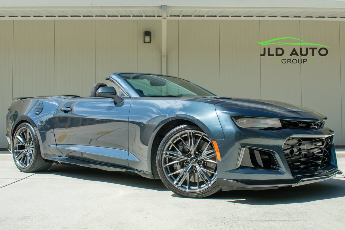 Used 2023 Chevrolet Camaro ZL1 RWD image 1