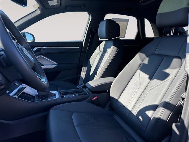 Certified 2025 Audi Q3 2.0T Premium Plus w/ Premium Plus Package image 9