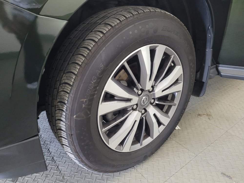 Used 2019 Nissan Pathfinder SL AWD/4WD image 31