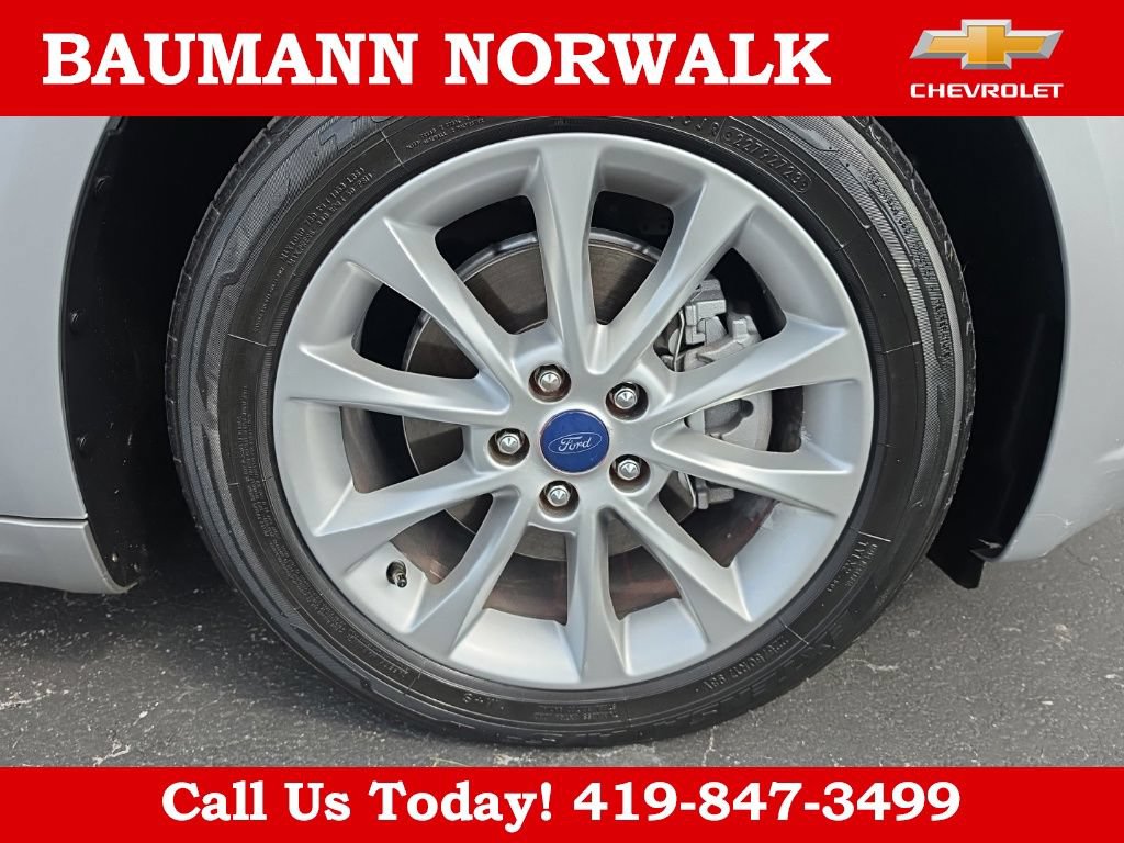 Used 2017 Ford Fusion SE w/ Fusion SE Technology Package FWD image 26