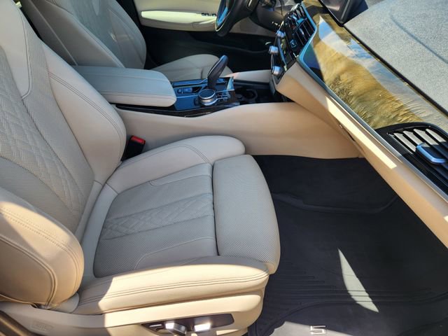 Used 2021 BMW 530i RWD image 14