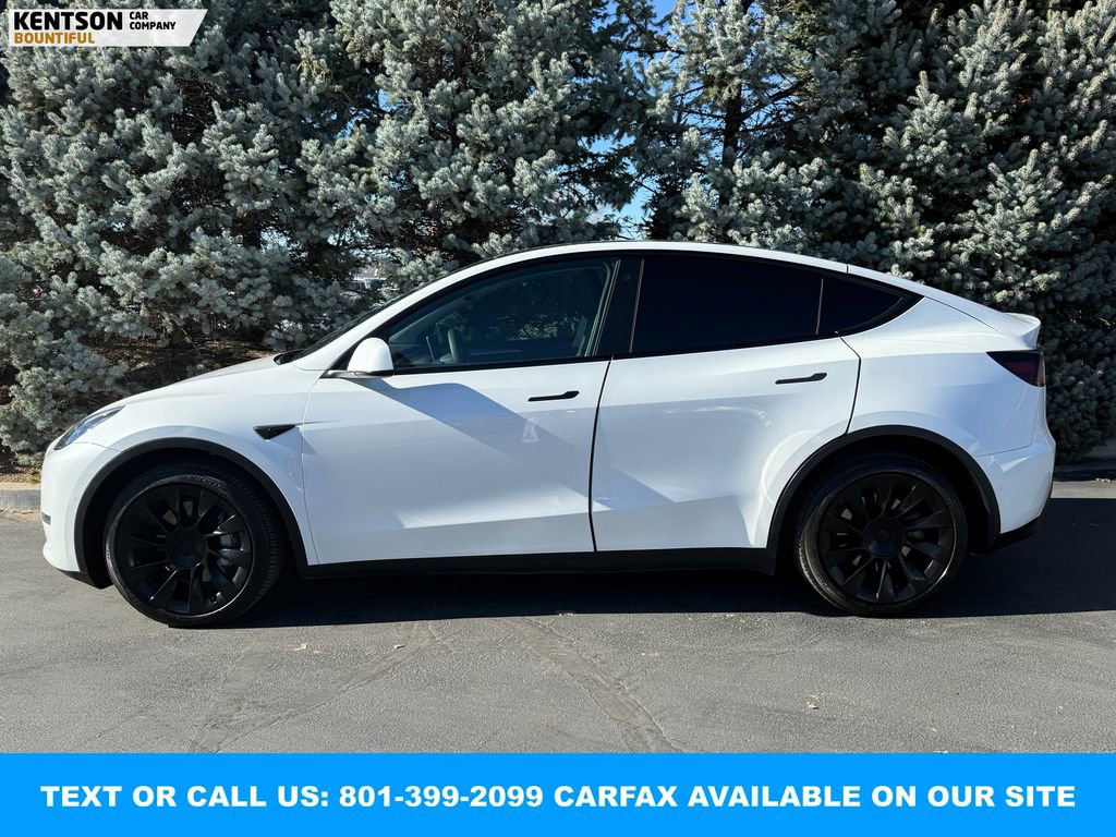 Used 2022 Tesla Model Y Long Range image 4