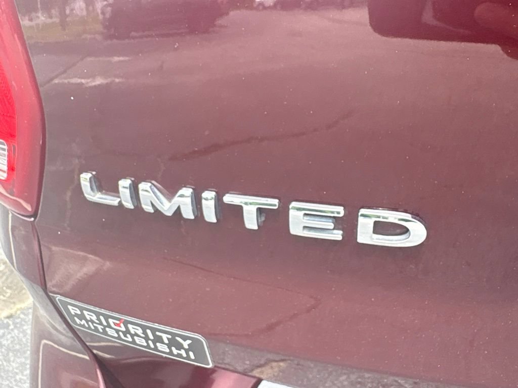 Used 2018 Ford Explorer Limited w/ Ford Safe & Smart Package AWD/4WD image 25