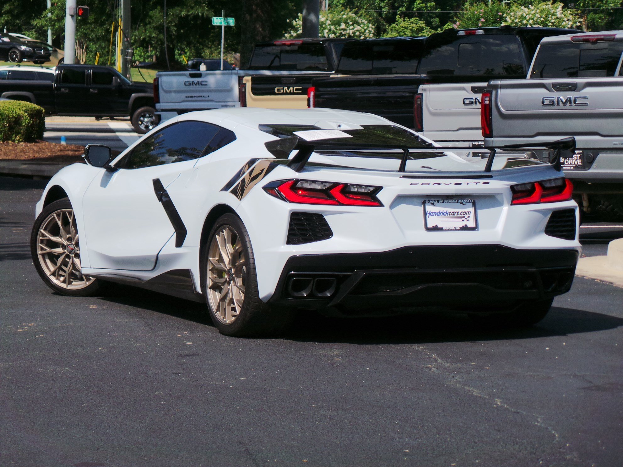 Used 2024 Chevrolet Corvette Stingray Premium Cpe RWD image 3