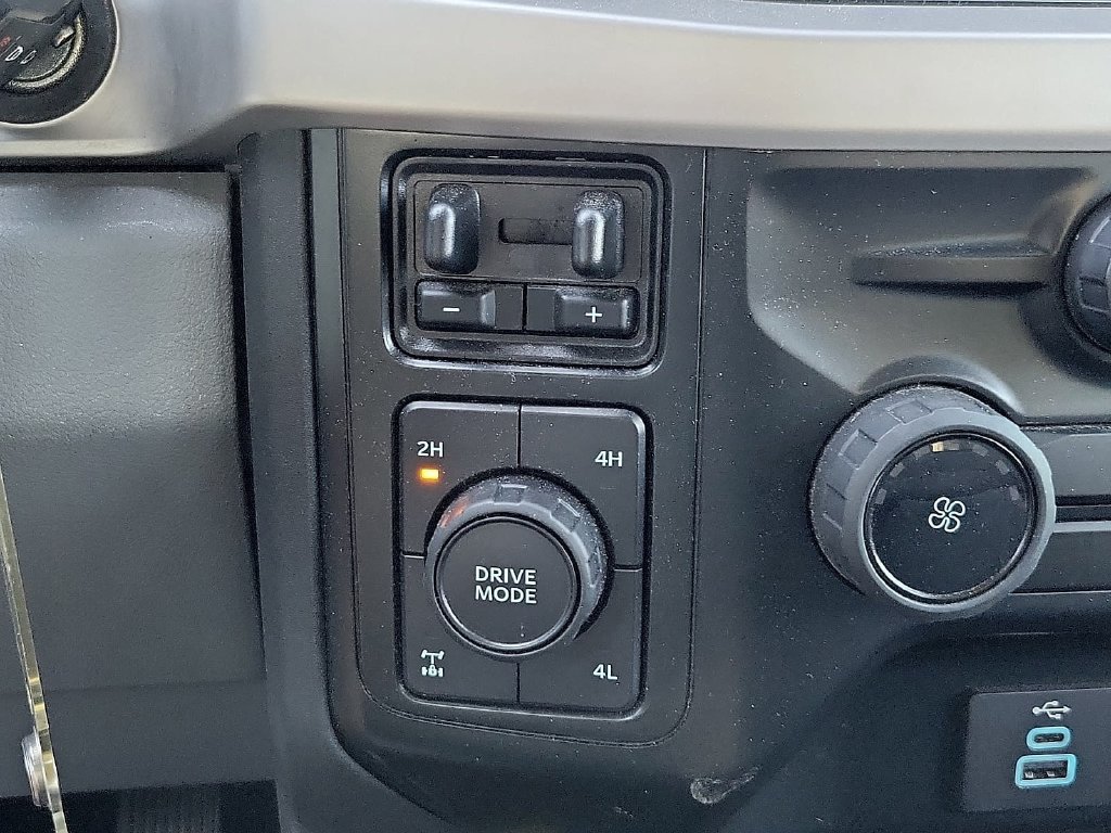 Used 2023 Ford F250 XL w/ STX Appearance Package AWD/4WD image 21