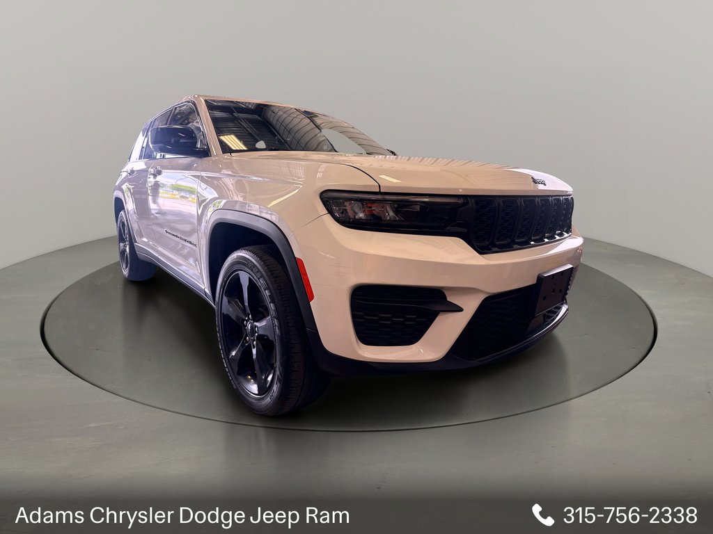 Used 2023 Jeep Grand Cherokee Altitude