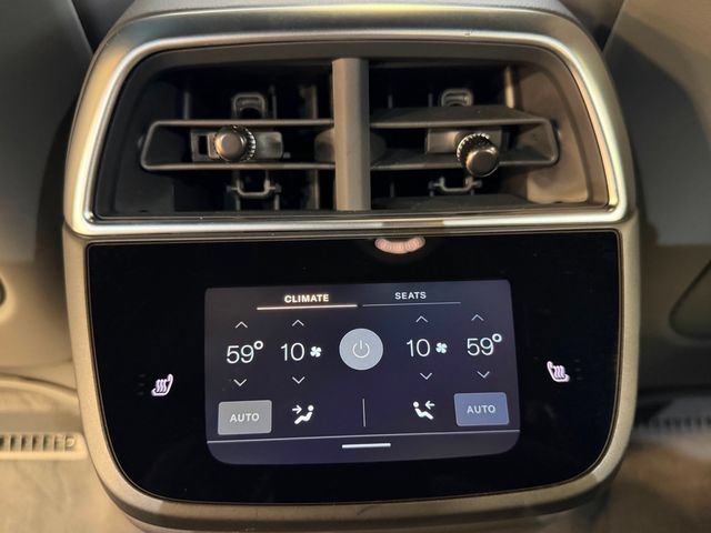 Used 2025 Lucid Air Touring AWD/4WD image 23