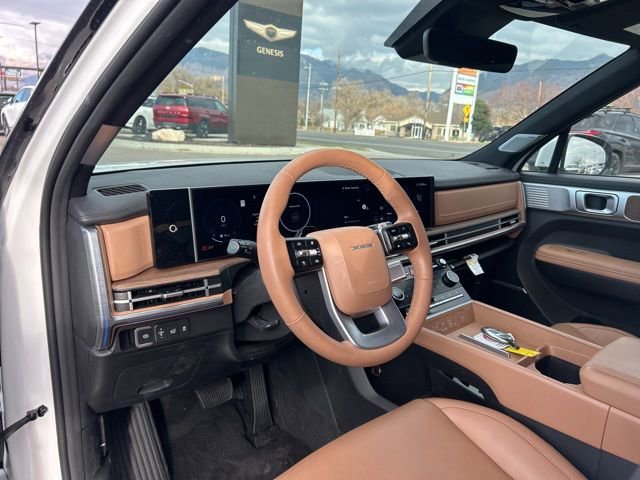 Used 2025 Hyundai Santa Fe Limited image 10