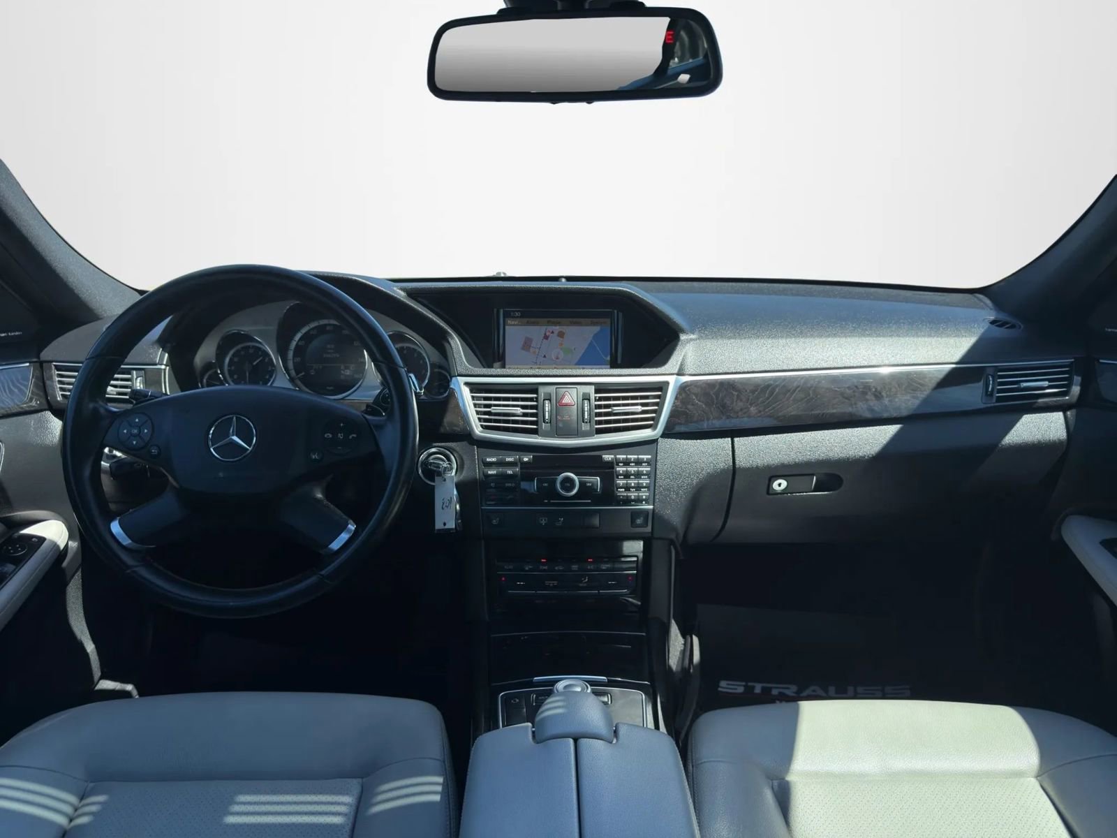 Used 2011 Mercedes-Benz E 350 E 350 4MATIC Sedan 4D image 14