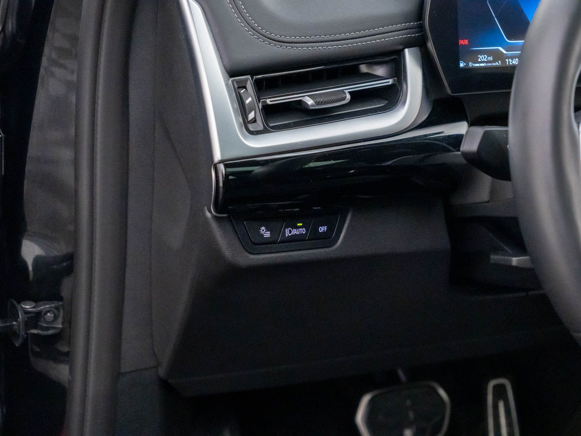 Certified 2025 BMW X1 xDrive28i w/ Technology Package image 20