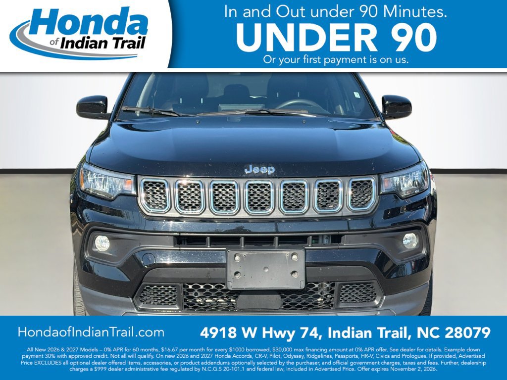 Used 2024 Jeep Compass Latitude AWD/4WD image 3