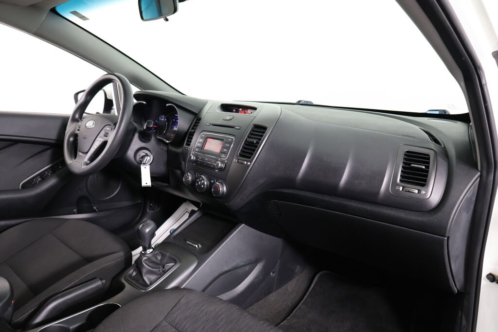 Used 2016 Kia Forte LX image 23
