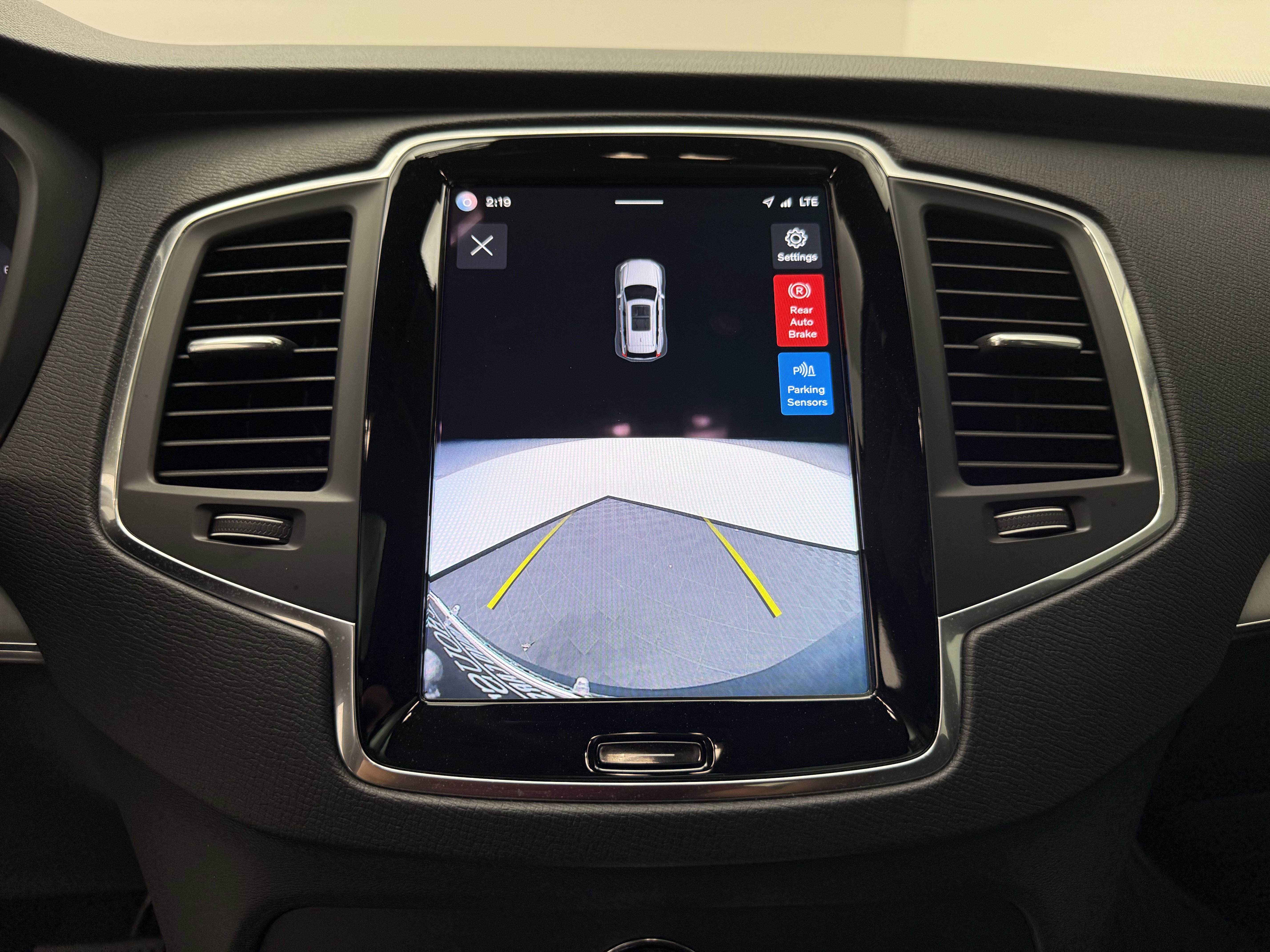 Certified 2023 Volvo XC90 B5 Core w/ Protection Package Premier AWD/4WD image 20