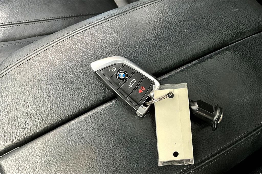 Used 2016 BMW X5 xDrive35i image 12