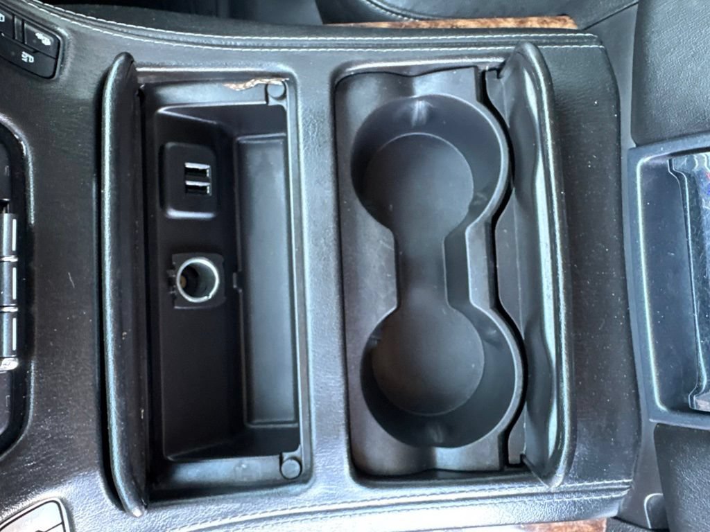 Used 2015 Chevrolet Suburban LTZ AWD/4WD image 31