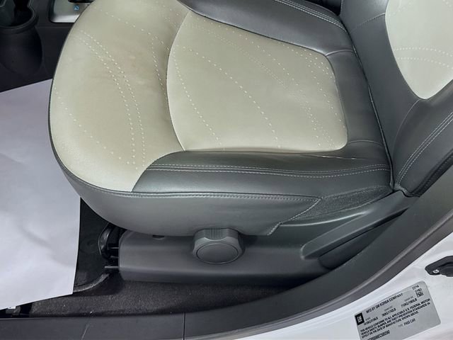 Used 2014 Chevrolet Spark LT image 19