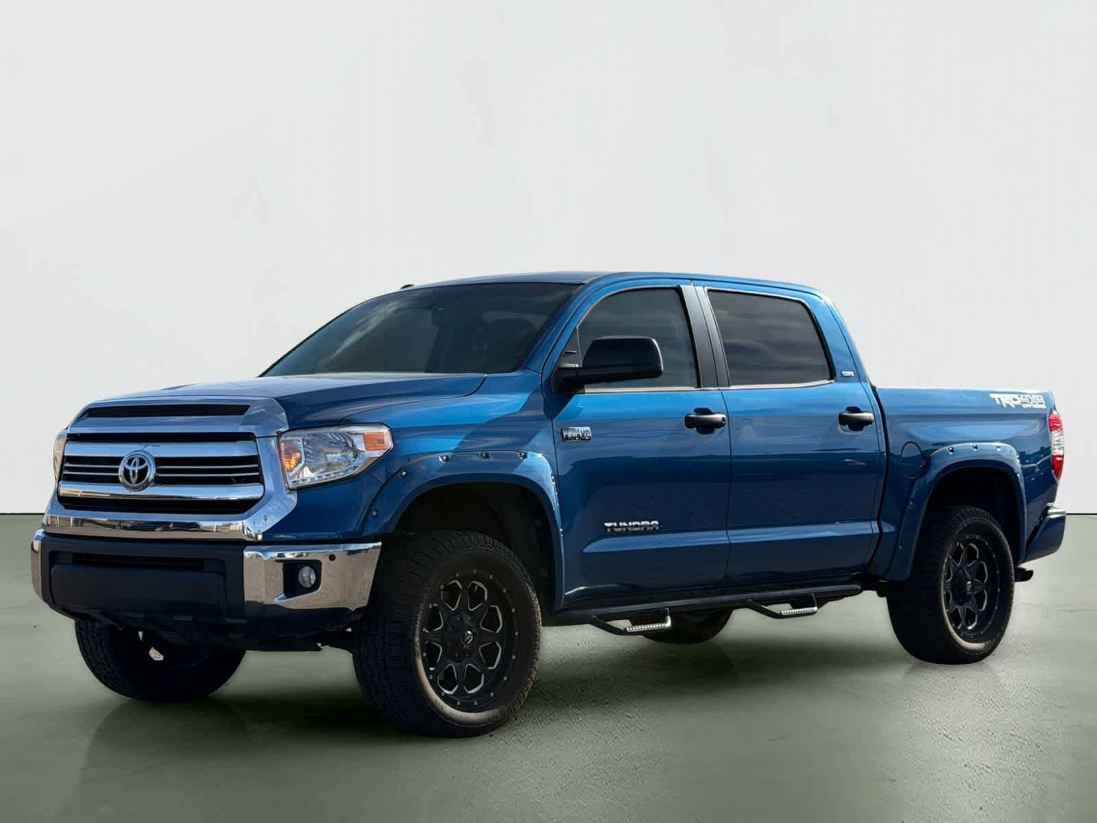 Used 2016 Toyota Tundra SR5 w/ TRD Off Road Package AWD/4WD video 2
