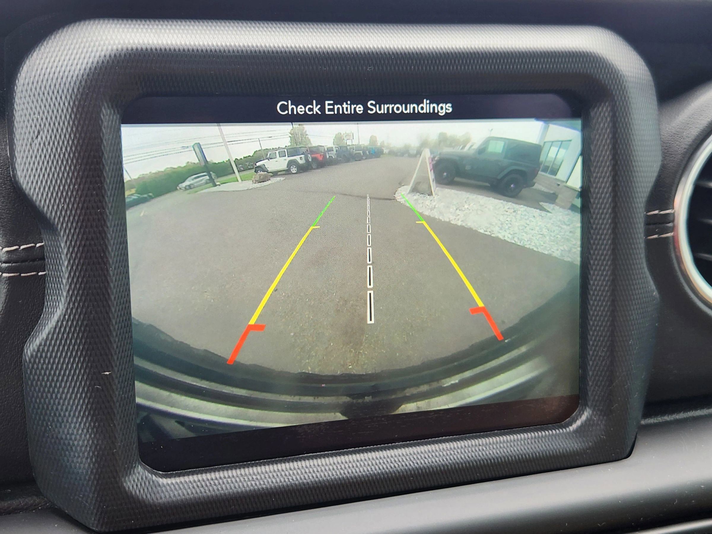 Used 2018 Jeep Wrangler Unlimited Sahara w/ Dual Top Group AWD/4WD image 35