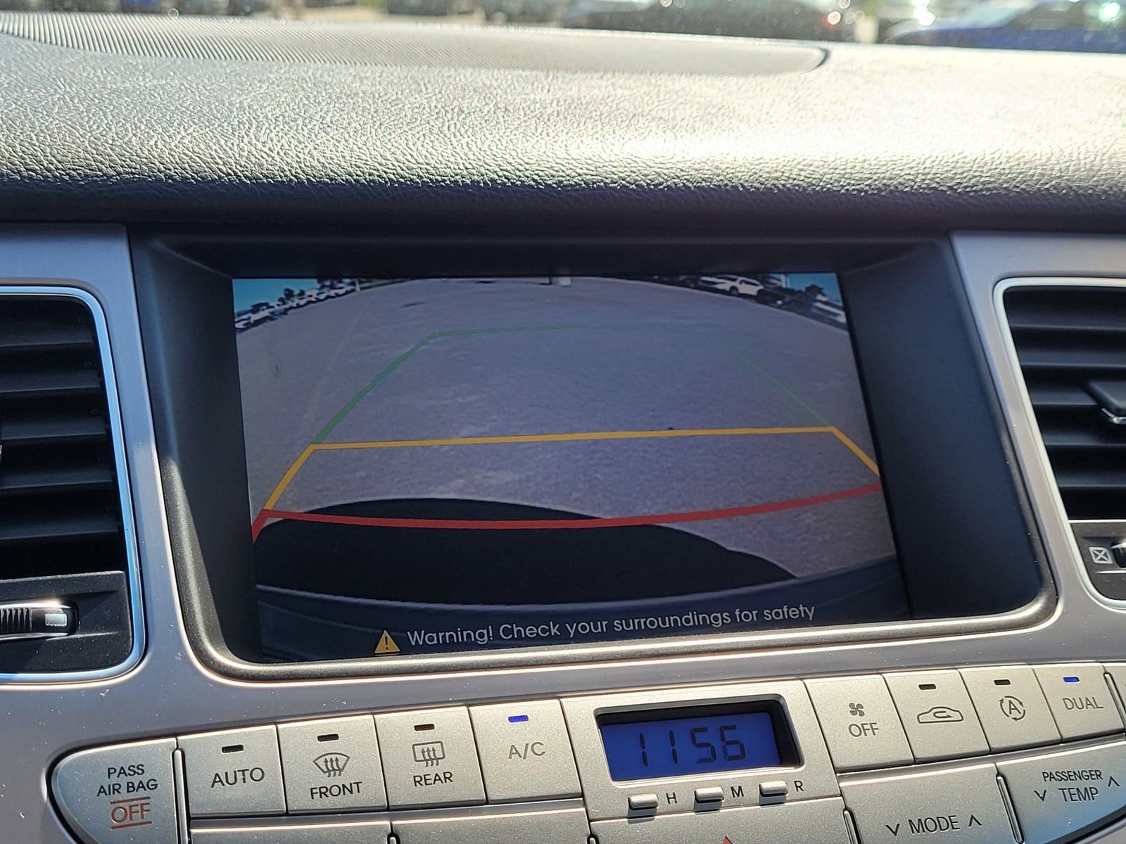 Used 2012 Hyundai Genesis 4.6 image 24